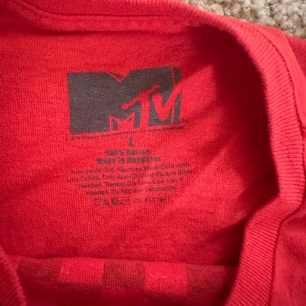 MTV Graphic Red Crewneck- vintage - Picture 2 of 3